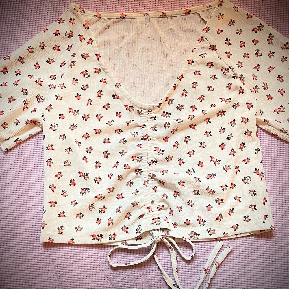 Floral Cream Ruched Women's Crop Top